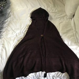 NWT J Fashion Accessories Maroon Hooded Cape